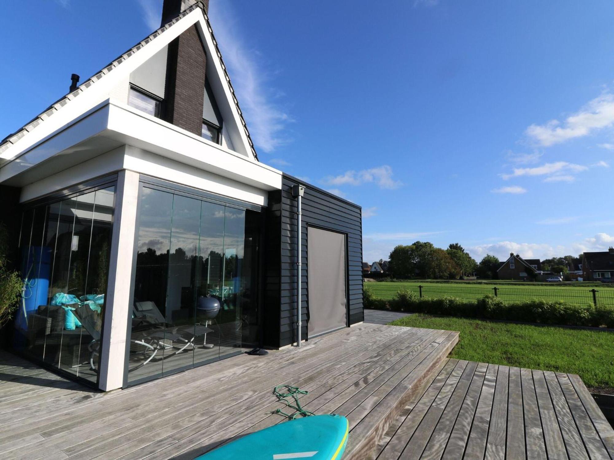 Peaceful Villa On The Water In Stavoren Eksteriør bilde